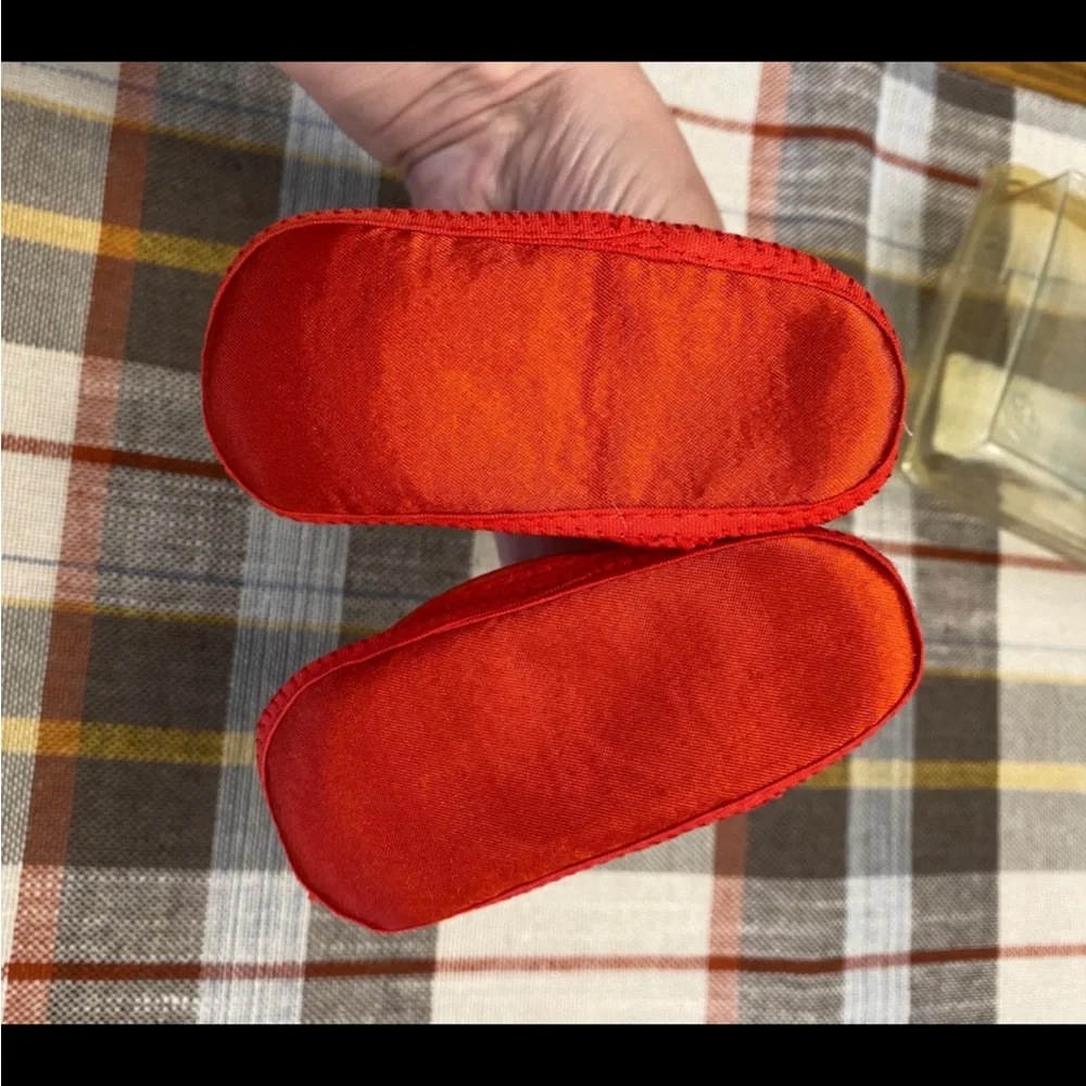 Cradle Kicks vintage red baby shoes‎